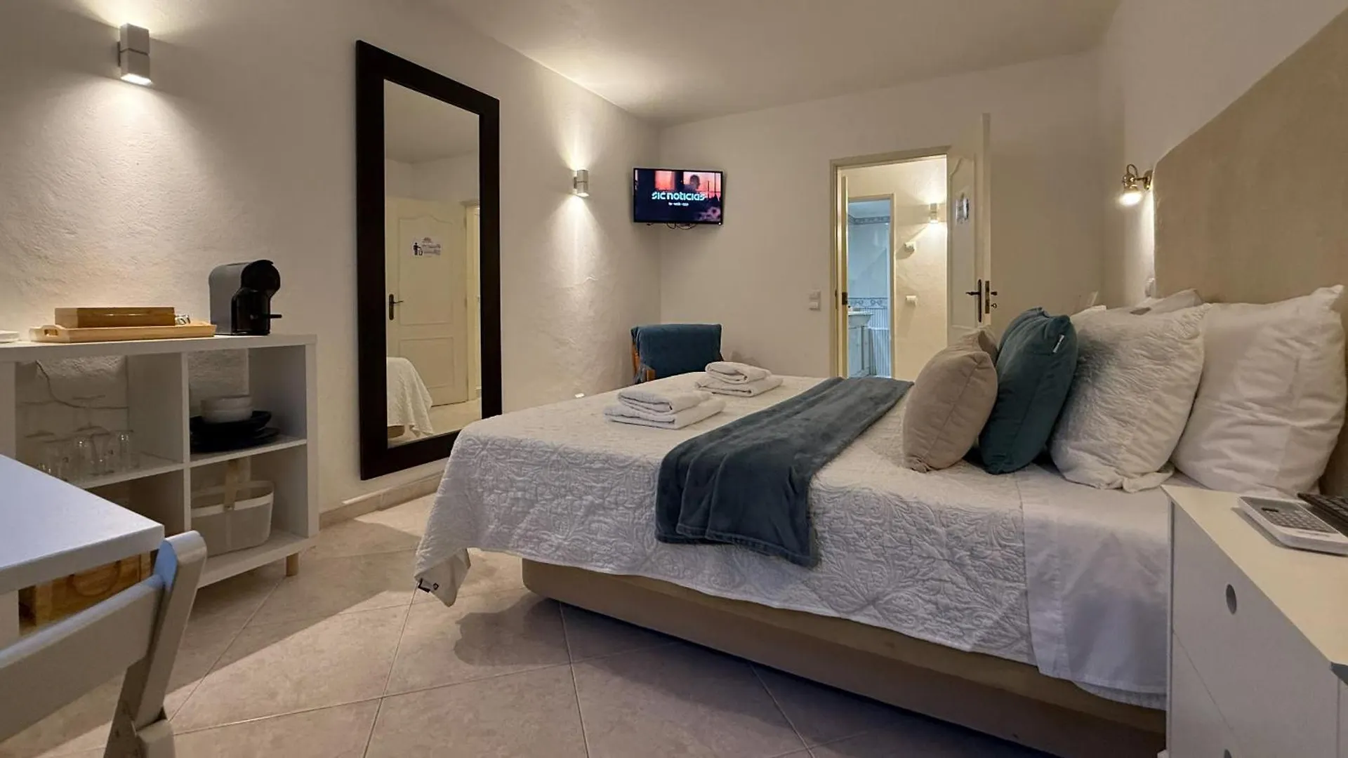 Sofeelings Quarto Praia Piso 1, Baixa De Albufeira Guest house